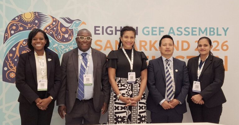 Hon. Tabuya meets with GEF Secretariat